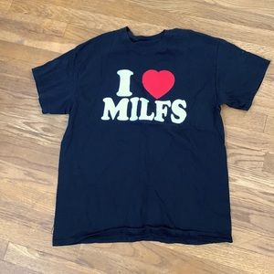 100% cotton I ❤️MILF’s t-shirt